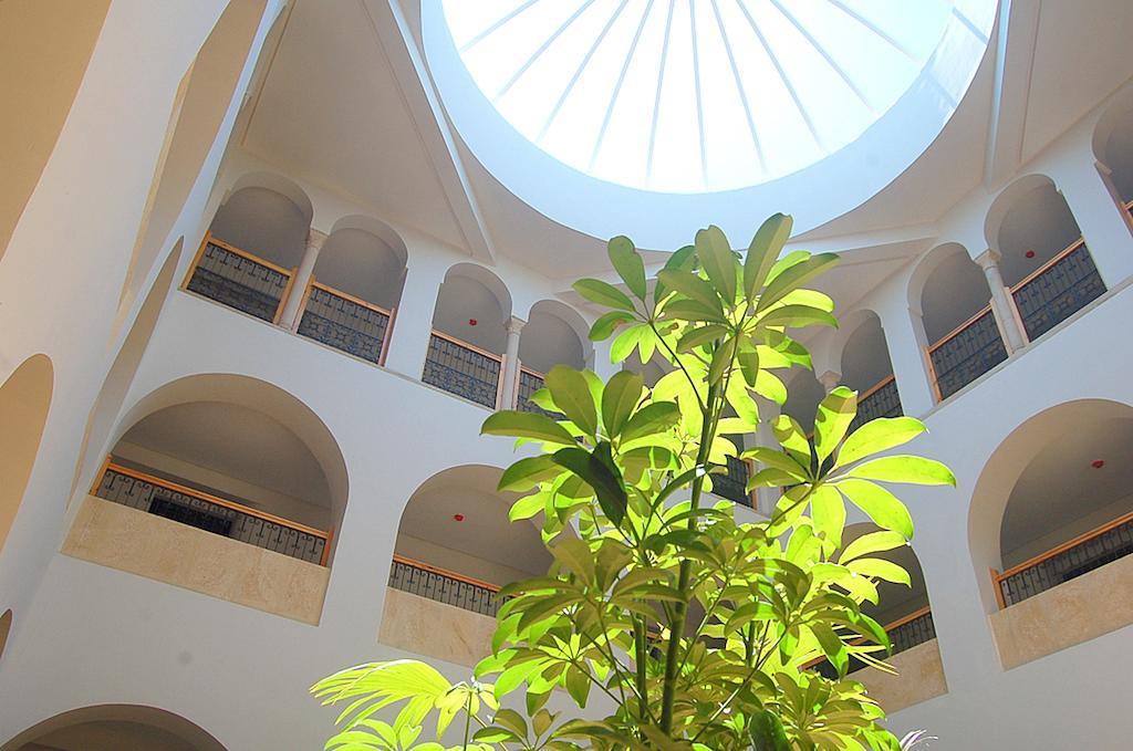 Hotel Miramar Petit Palais Midun Zewnętrze zdjęcie